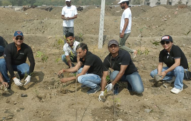 GlobalLogic partners with Say Earth and United Way Mumbai for urban afforestation drive; plants 10,000 saplings